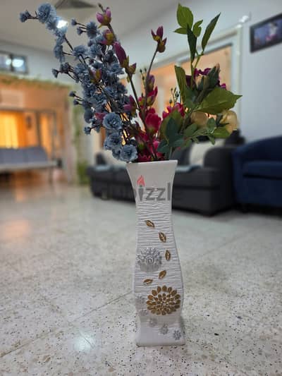Elegant White Floor Vase with Artificial Floral Arrangement – Excellen