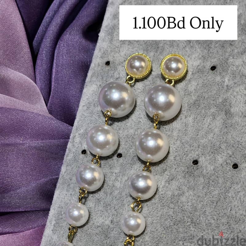 EAR RINGS FOR SALE, BRAND NEW 7