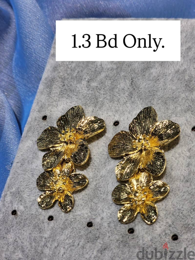 EAR RINGS FOR SALE, BRAND NEW 11