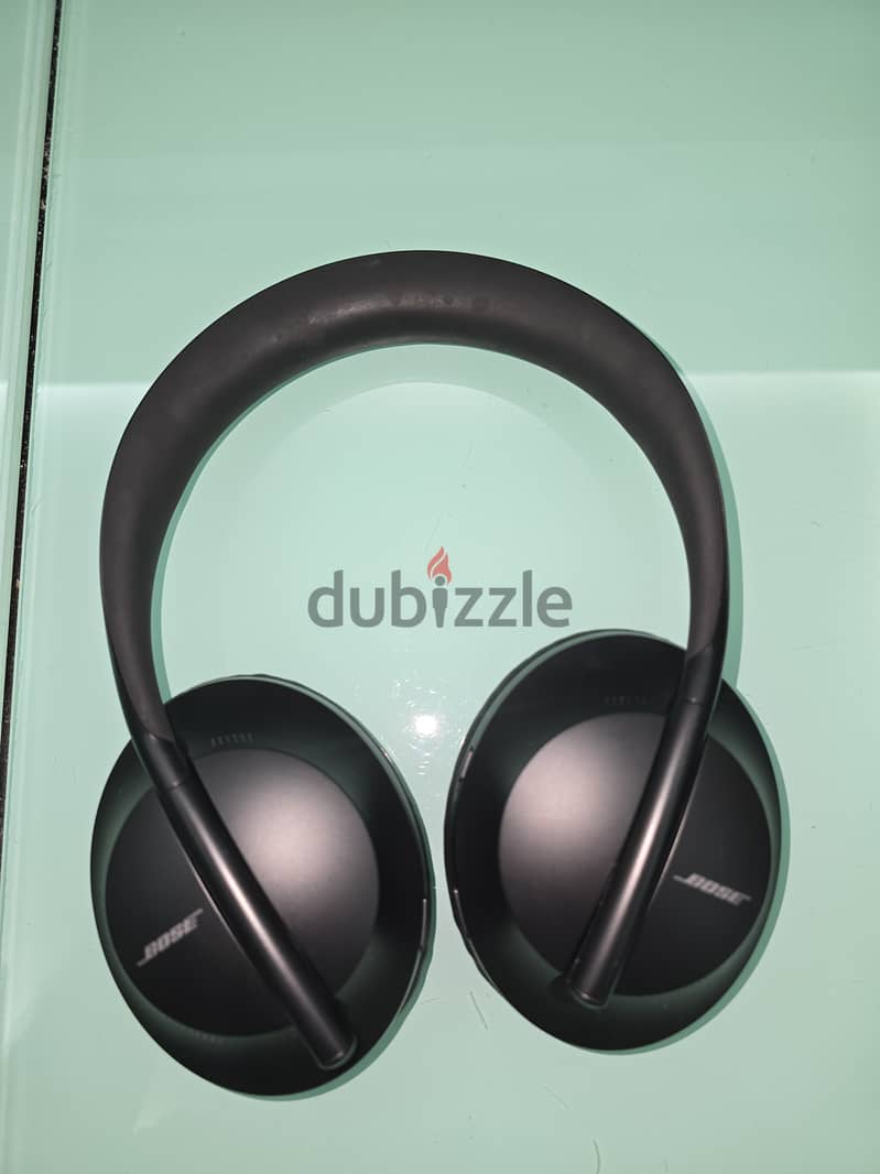 Bose Noise Cancelling Headphones 700 (NC700) - Excellent Condition 6