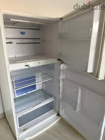 Hitachi refrigerator for sale 50 bd