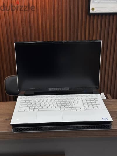 Alienware M17 R2 Core i7-9th Generation