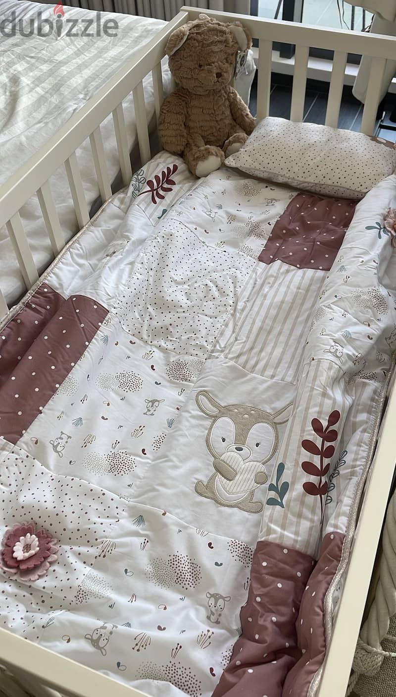 Baby Crib plus mattress almost brand new 2