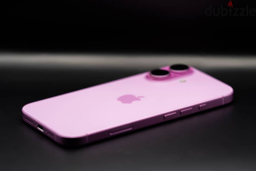 Iphone 16 - 128GB - Purchased Aug 2025 - 95% Battery 3