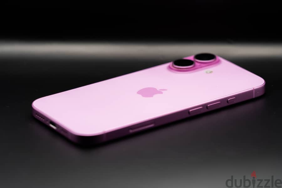 Iphone 16 - 128GB - Purchased Aug 2025 - 95% Battery 4