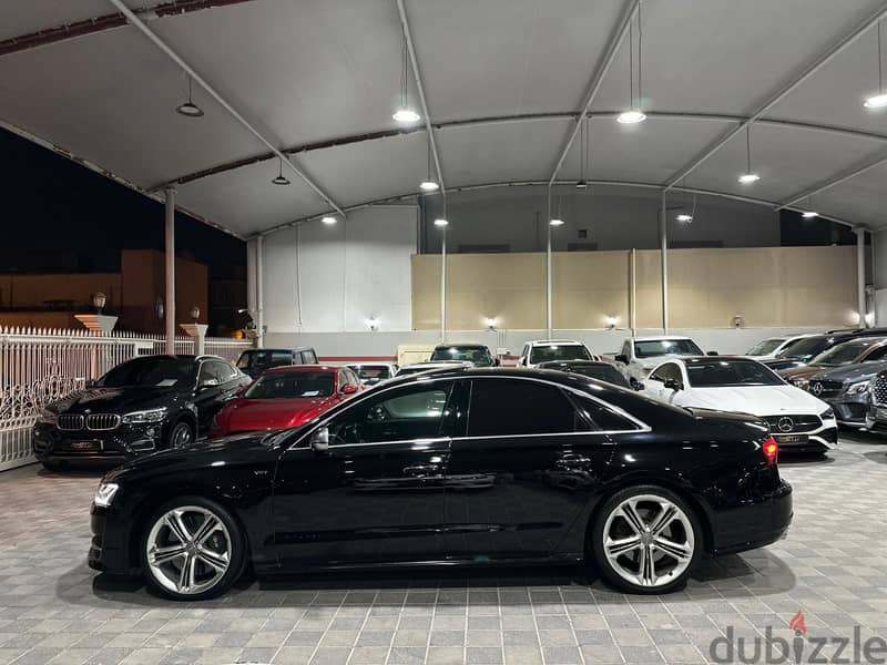 Audi S8 V8 Turbo 2