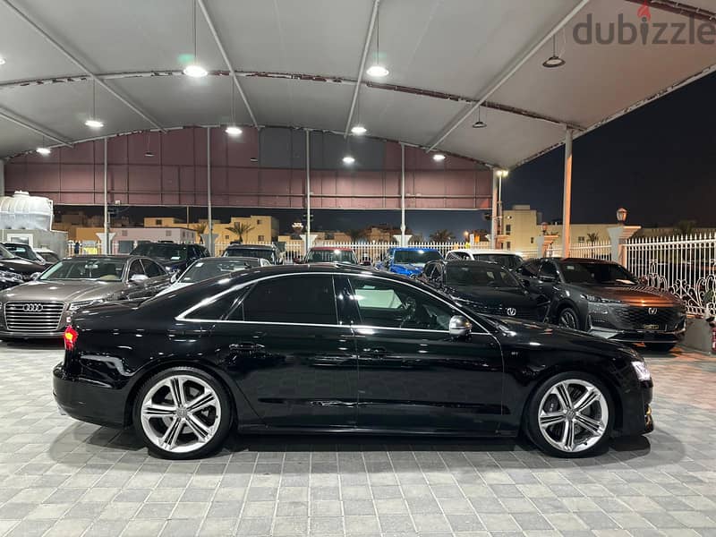 Audi S8 V8 Turbo 5