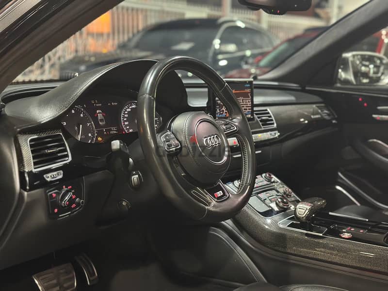 Audi S8 V8 Turbo 6