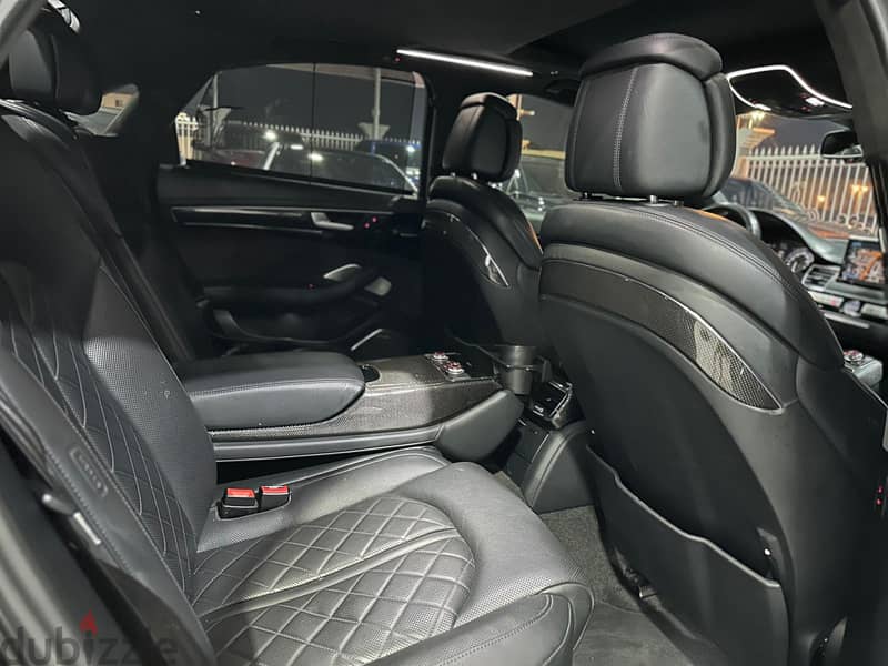 Audi S8 V8 Turbo 12