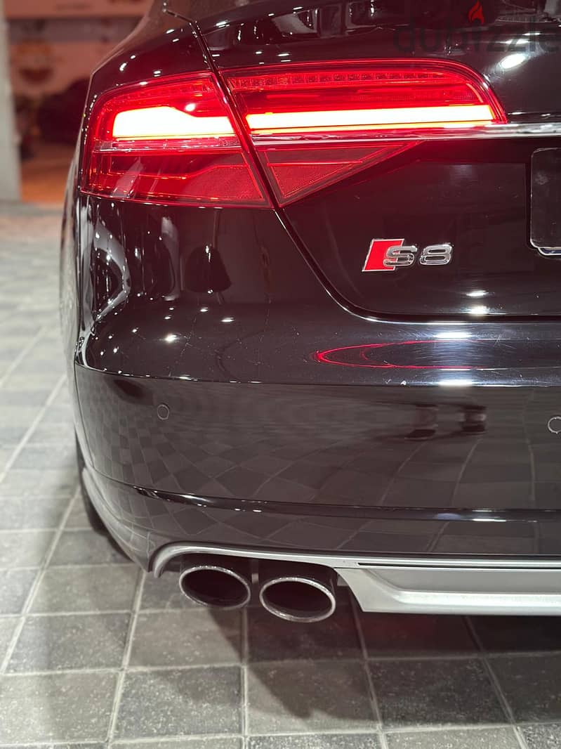 Audi S8 V8 Turbo 13