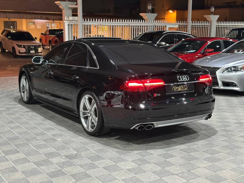 Audi S8 V8 Turbo 14