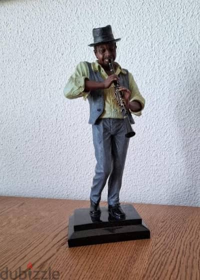 مجسم مغني جاز قديم jazz singer sculpture