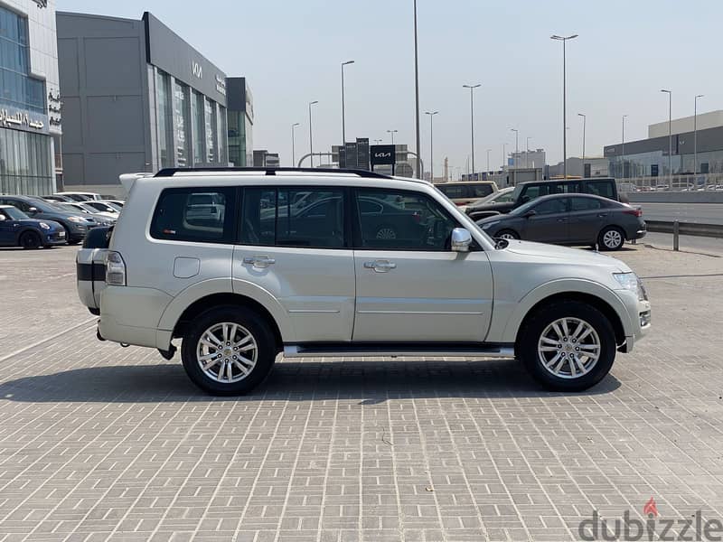 Mitsubishi Pajero 2020 White 2