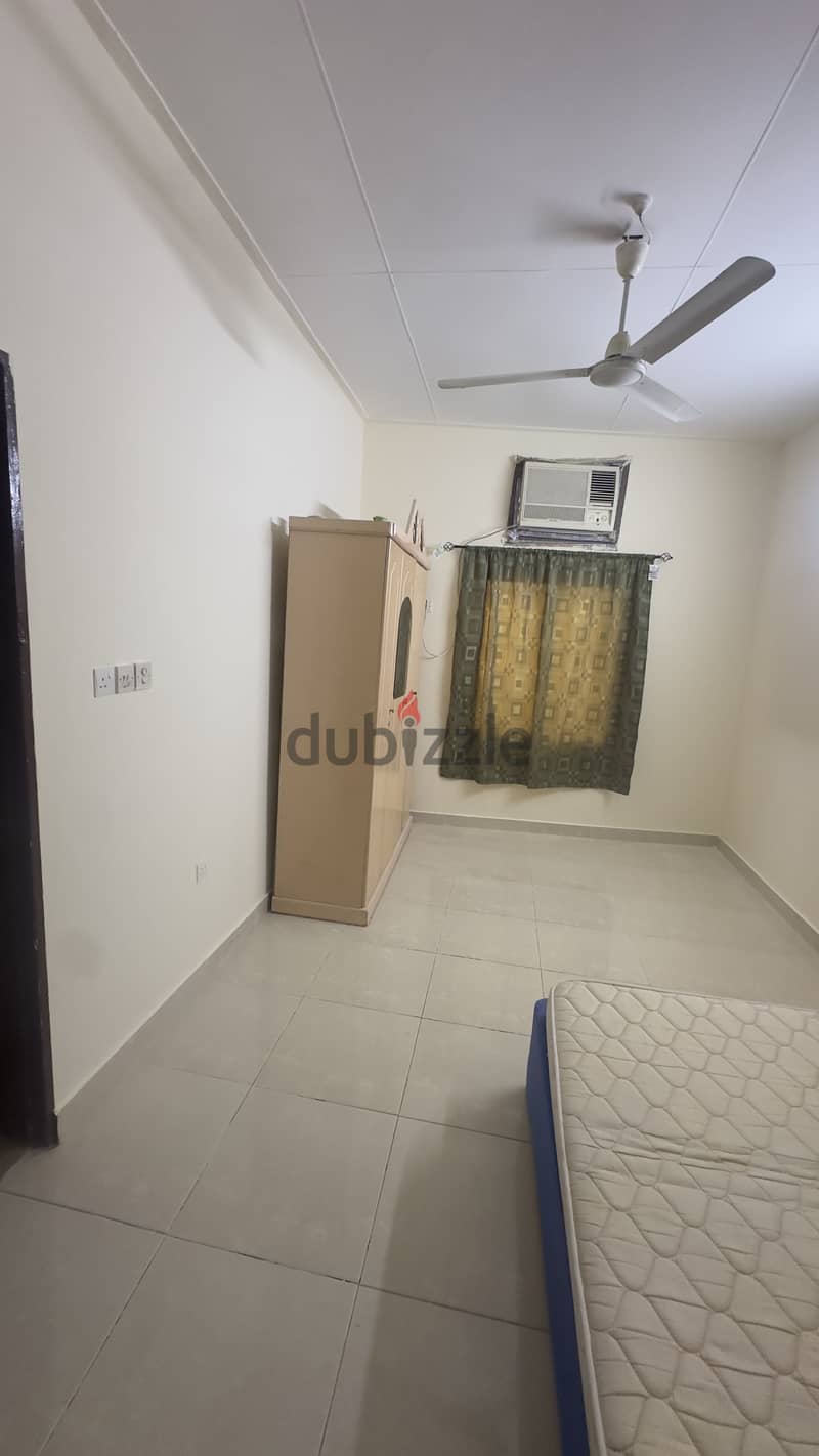 ROOM FOR RENT 1