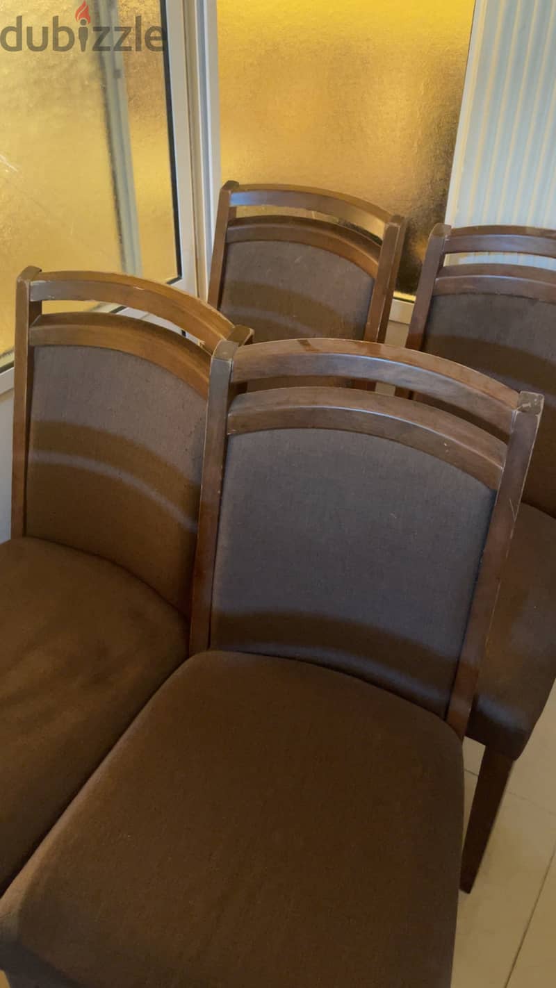 Dining Tables with 6 chairs - Good condition 3