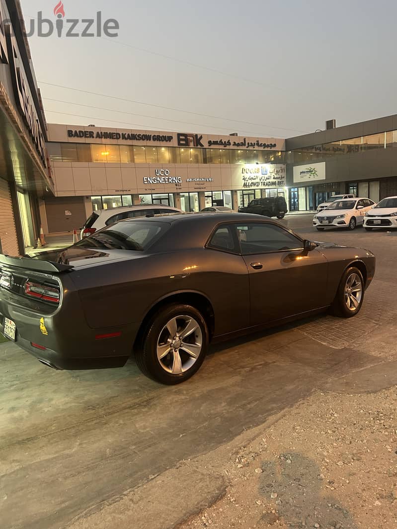 Dodge Challenger 2015 1