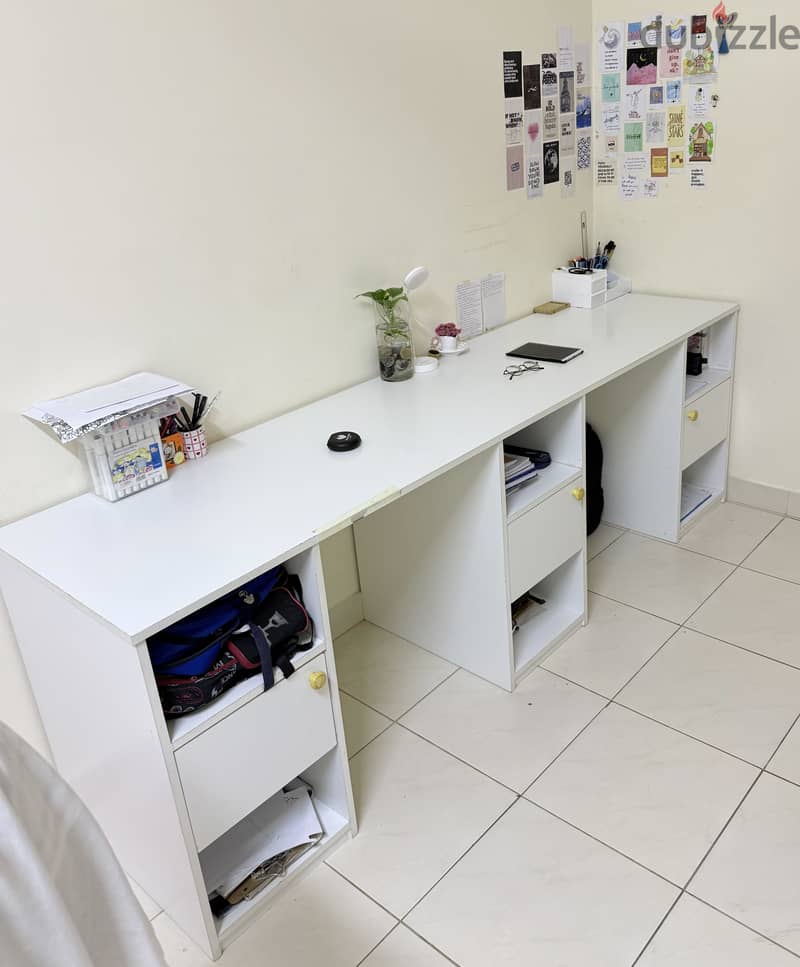 Study table with drawers 2
