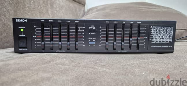 DENON STEREO GRAPHIC EQUALIZER