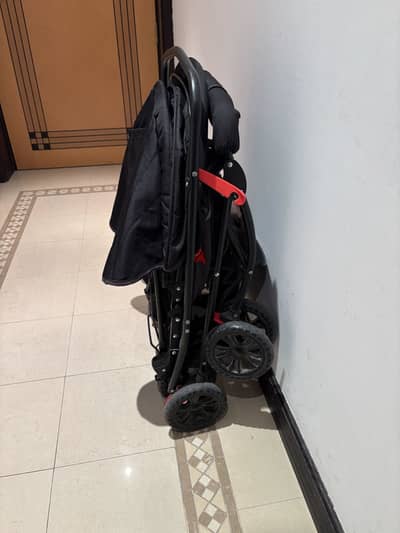 Baby foldable seat adjustable stroller
