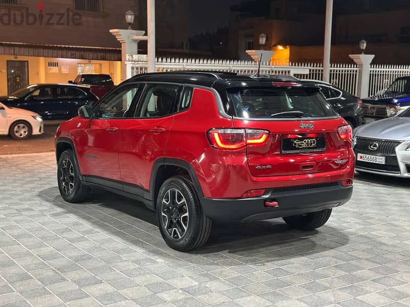 Jeep Cherokee Trail Hawk V4 2