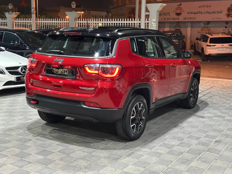 Jeep Cherokee Trail Hawk V4 4