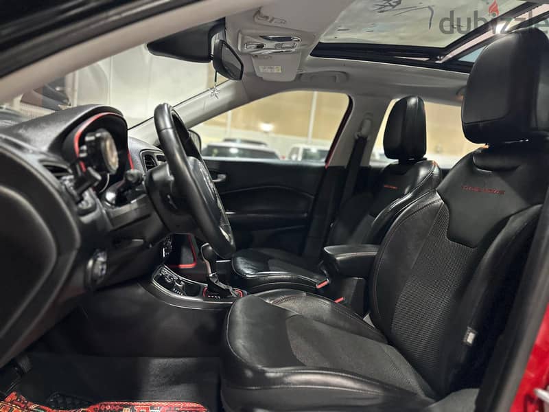 Jeep Cherokee Trail Hawk V4 11