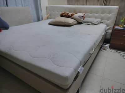 Double bed with german made pocket spring mattress