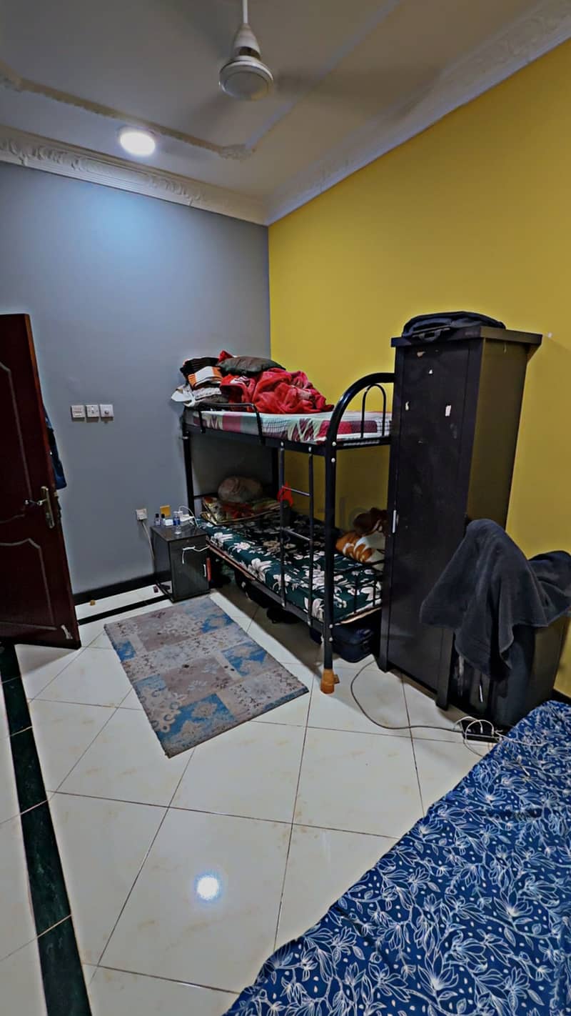 Bed space available in hoora behindside Sony ashraf onlyfor Pakistani 1