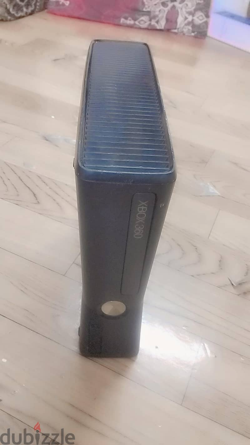 Xbox 360 console for sale 3