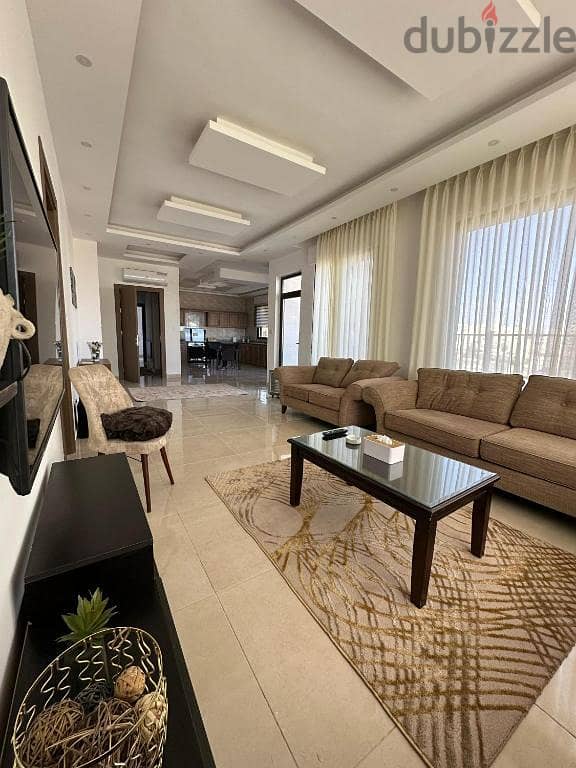 5 Bedrooms Villas For Rent in Bahrain 2