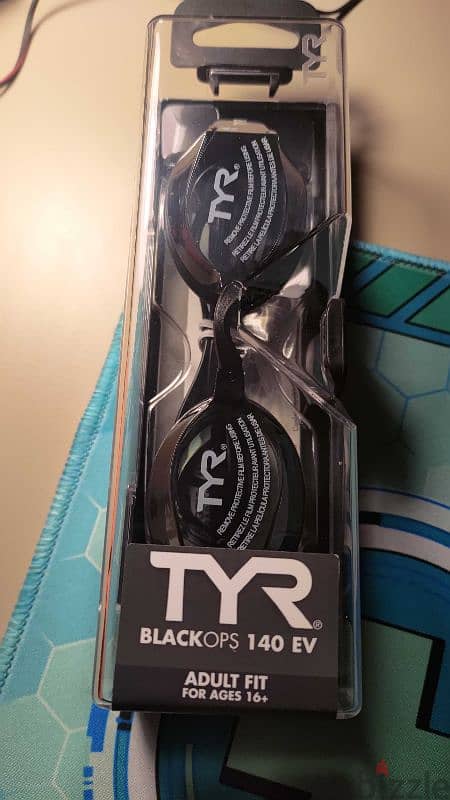 TYR glasses for swimming 1