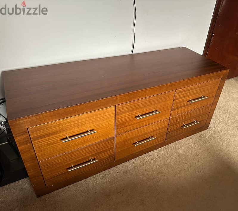 classic wooden sliding doors wardrobe, And TV console 5