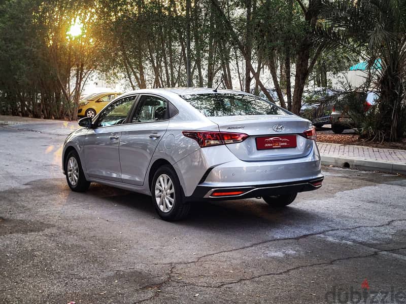 HYUNDAI ACCENT MODEL 2023 SINGLE OWNER ZERO 4