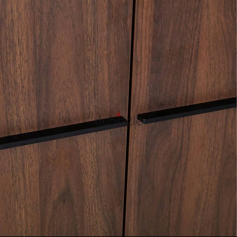 Majestic 5-Door Wardrobe with Mirror 3