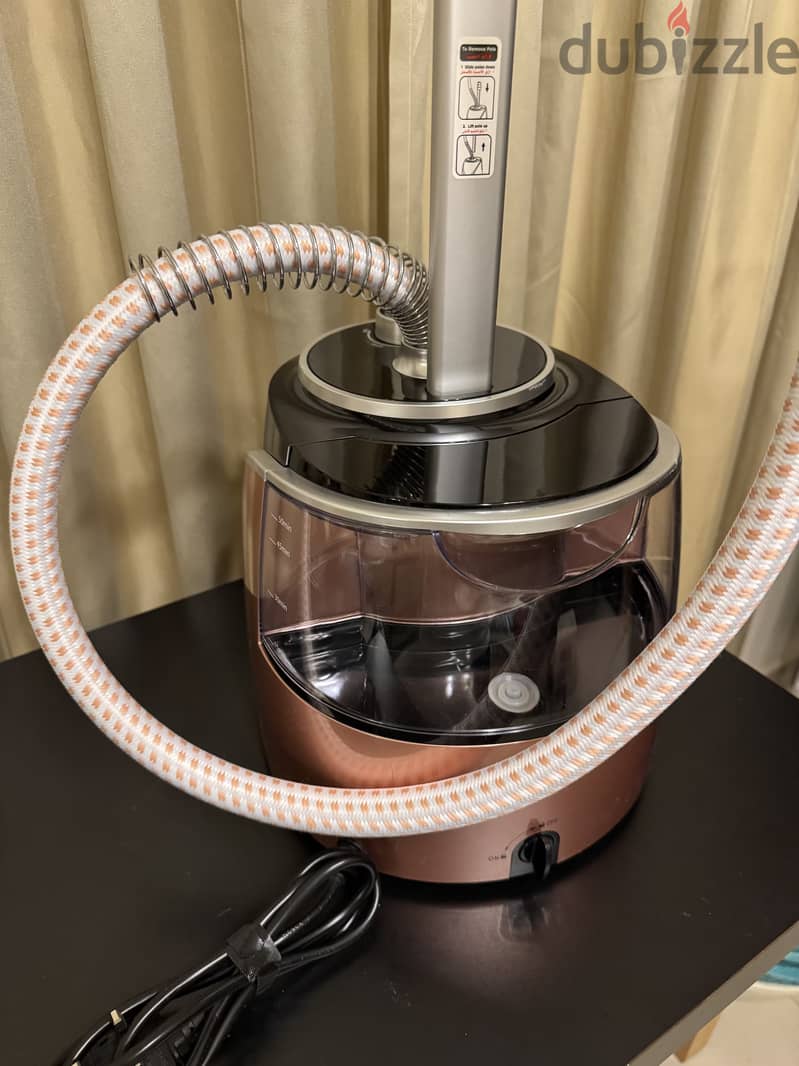 Black & Decker Garment Steamer (GST1600-B5) 5