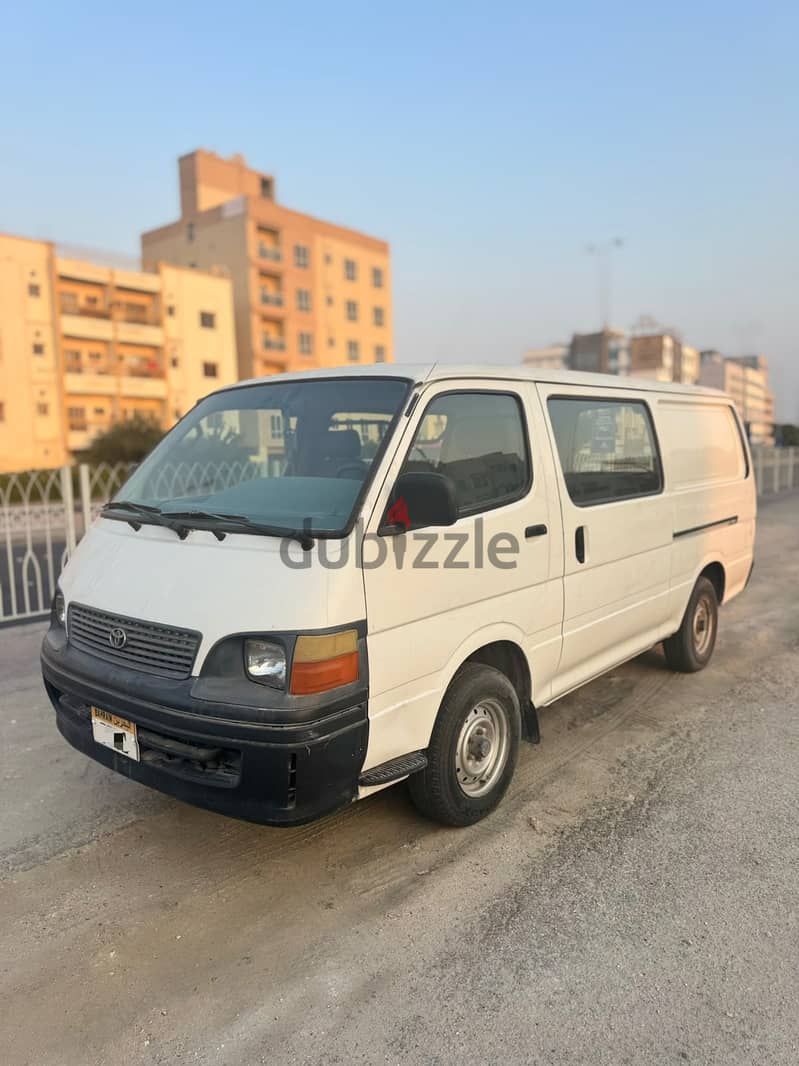 TOYOTA HIACE 2004 | GOODS VEHICLE 1