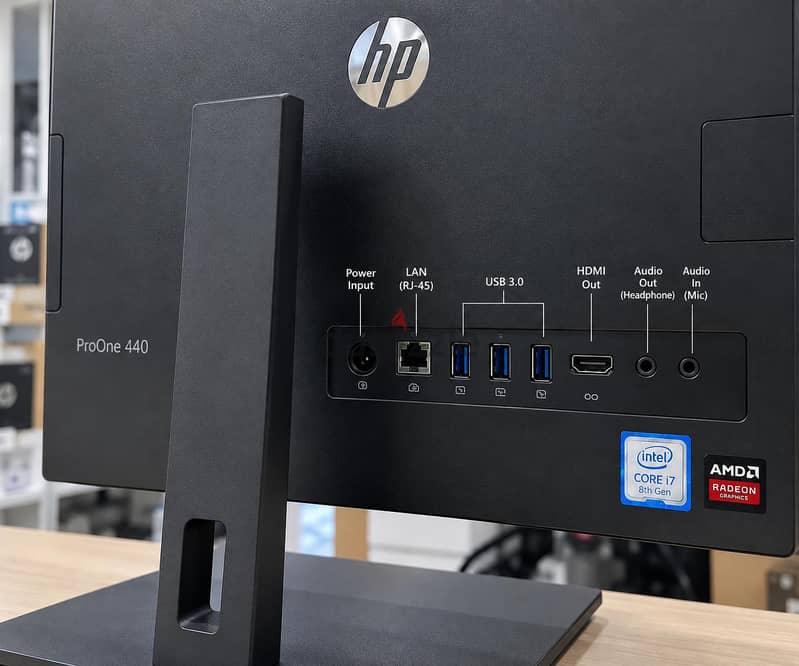 HP ProOne 440 G4 All-in-One PC 1