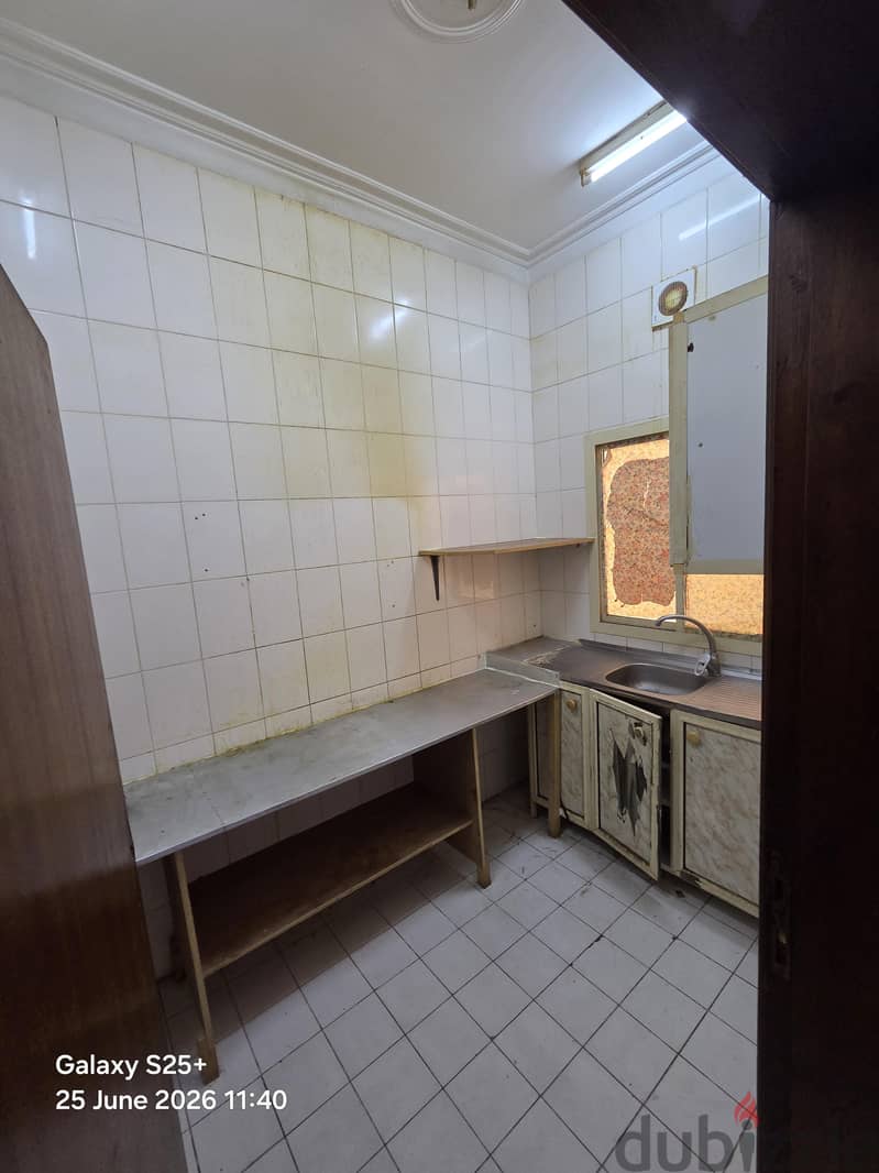 small flat for rent near alosra restaurant Muharraq without ewa 1