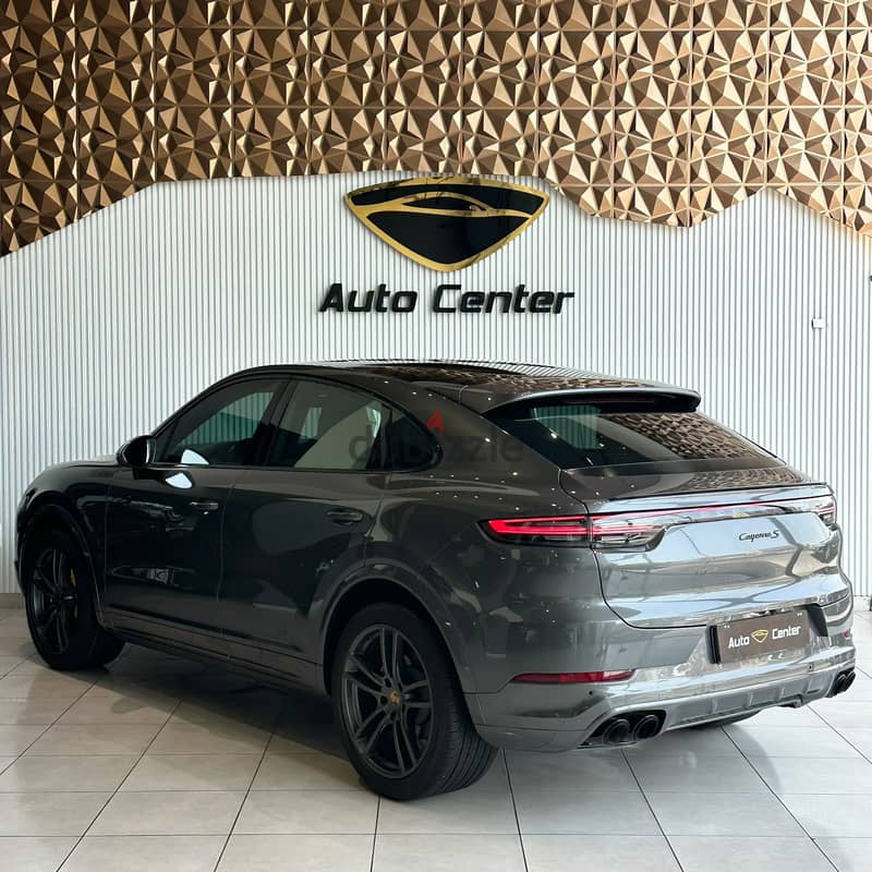 PORSCHE CAYENNE S COUPE 2021 GREY 5