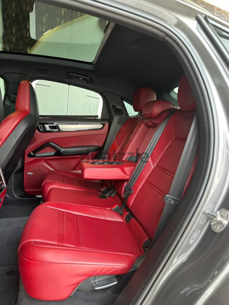 PORSCHE CAYENNE S COUPE 2021 GREY 9