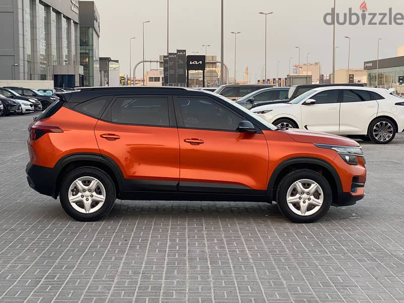 Kia Seltos 2022 Orange 2