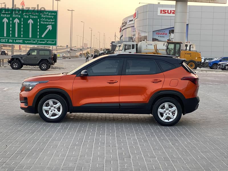 Kia Seltos 2022 Orange 3