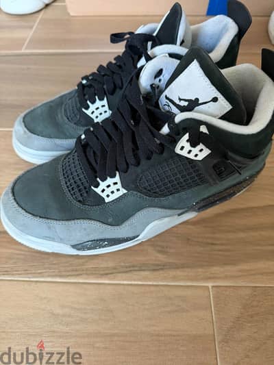 Air Jordan 4