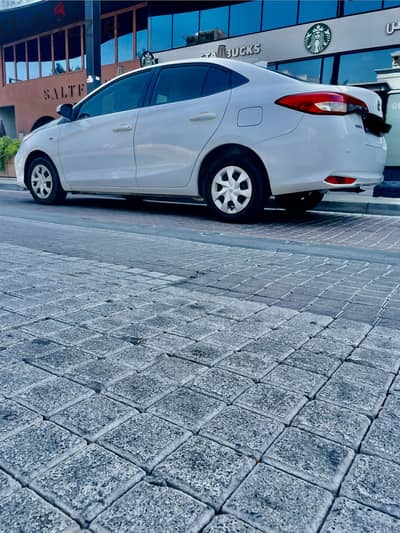Toyota Yaris 2021 model .