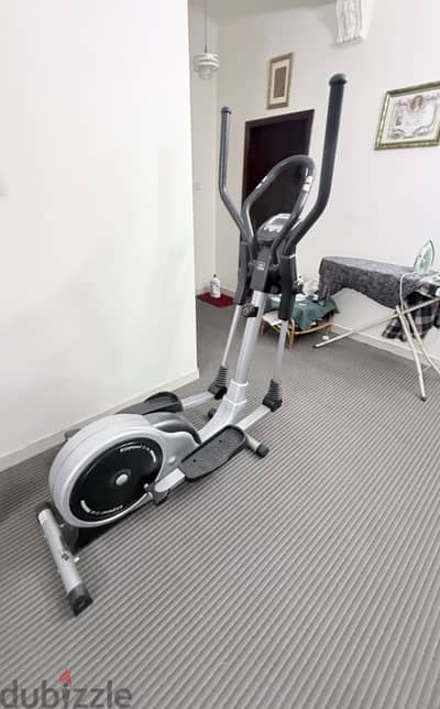 Elliptical cross trainer exercise machine