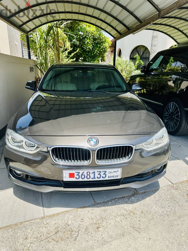 BMW 318i  2018 5