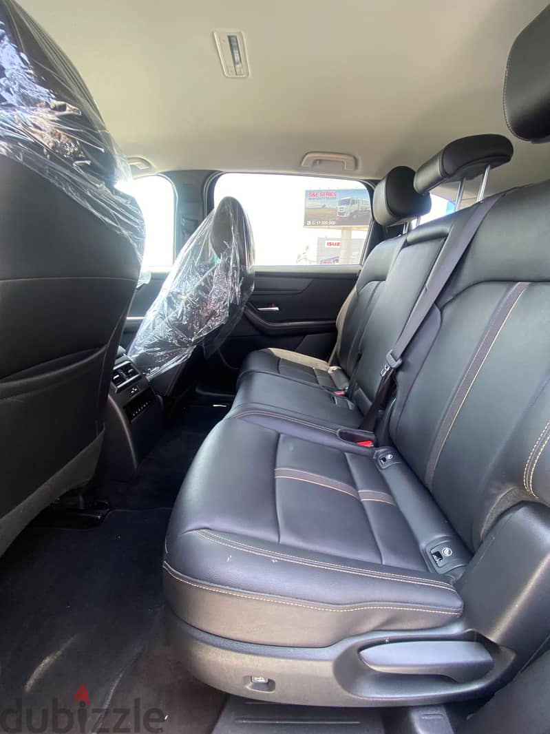 Mazda CX-90 / 2025 Black 5