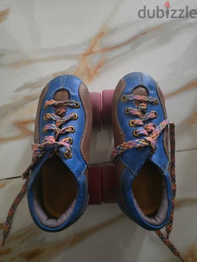 skating shoes