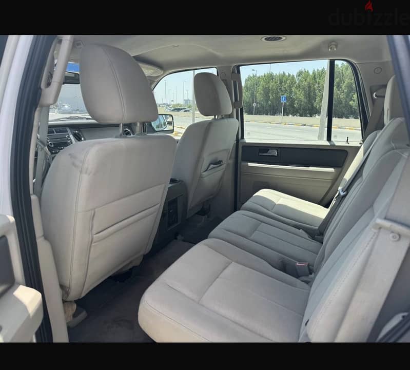 Ford expendition 2013 , standard great for traveling 2