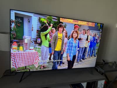 SAMSUNG smart TV 65 inches 155 BHD